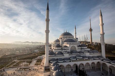 the city of 72 nations|Çamlıca Mosque .